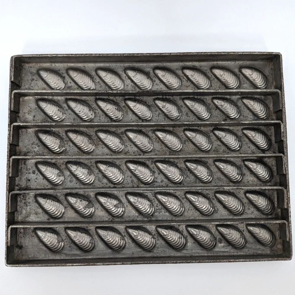 Vintage Vormenfabriek Tilburg Holland Mussel Shell Chocolate Mold 48 Cavity